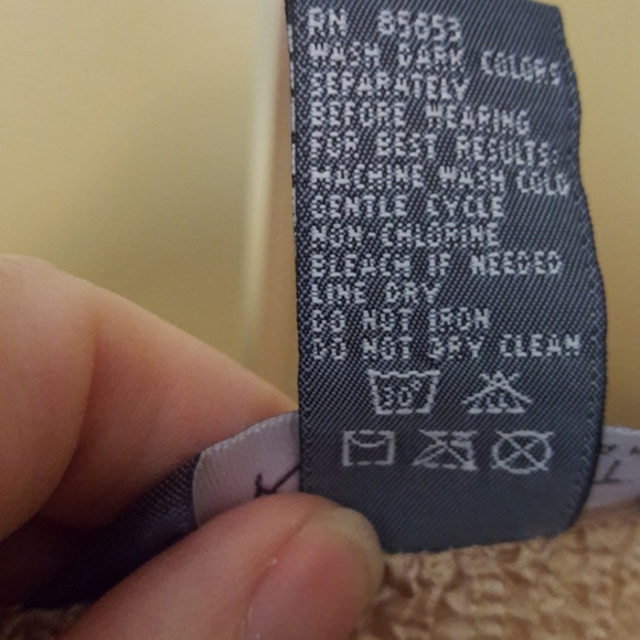 Woman's 2pc set - Picture 5 of 5